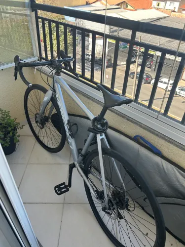 BICICLETA VERCELLI AUSTIN 52 PRATA/BRANCO - ROAD SPEED