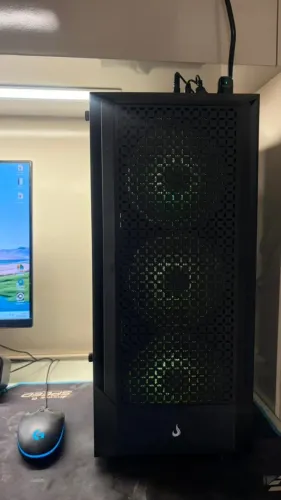 PC Gamer - Ryzen 5 5500, RX 6600 8GB, 16GB RAM DDR4 + Monitor AOC 24" e Estabilizador