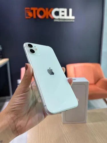 IPhone 11 128GB Branco Seminovo Garantia de loja