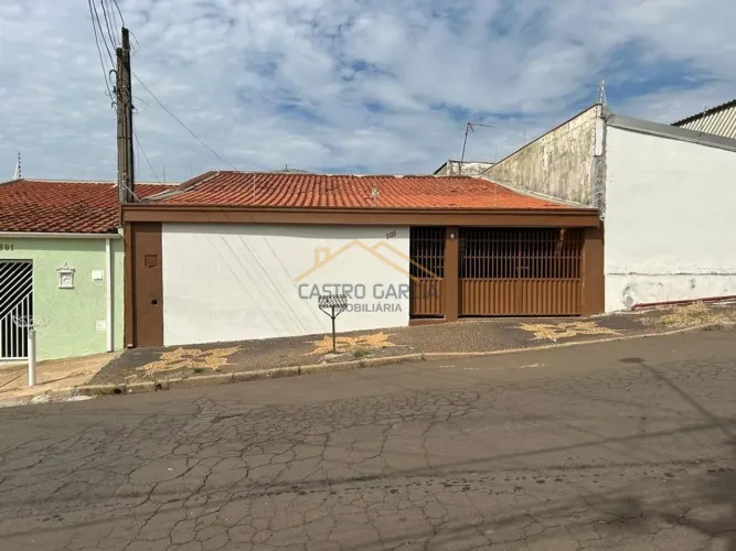 Casa à venda em Santa Bárbara D'Oeste, Jardim Laudissi, com 3 quartos, com 230 m²