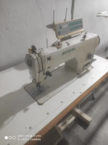 Máquina de costura 