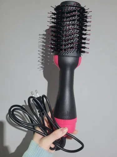 Secador de Cabelo e Modelador. Escova de ar quente nova