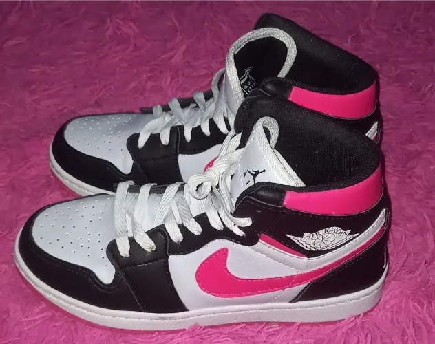 Tenis nike usado tamanho 36 bom estado