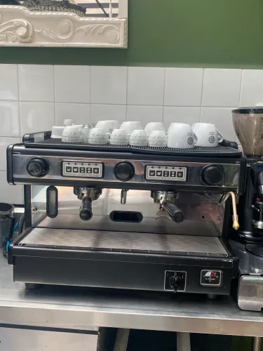 Máquina de café espresso profissional- la spaziale