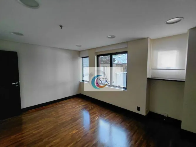 Conjunto comercial com 90m² na região do Jardim Paulista - SP