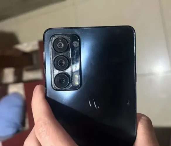Motorola edge 20