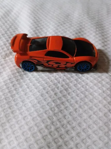 Carrinho Hot Wheels MS-T Suzuka laranja