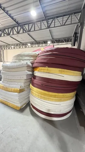 Colchões de Espuma D33+ Usados - Casal e Redondos - Atacado e Varejo