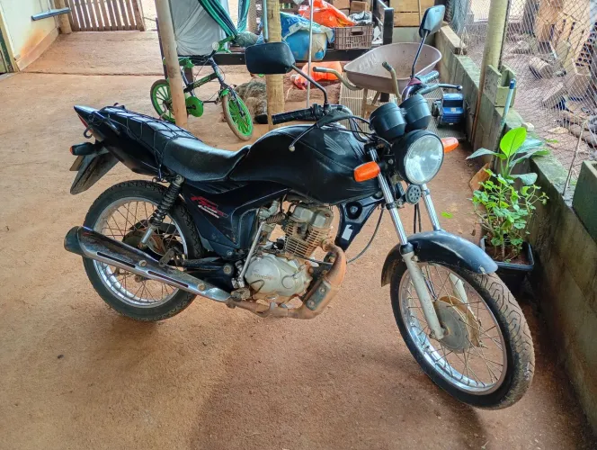 Troco moto em carro