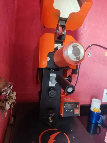 Máquina de giro. Usada, mas em bom estado.