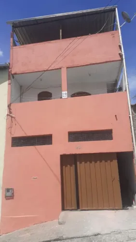 Casa 3 quartos no Bairro Letícia.