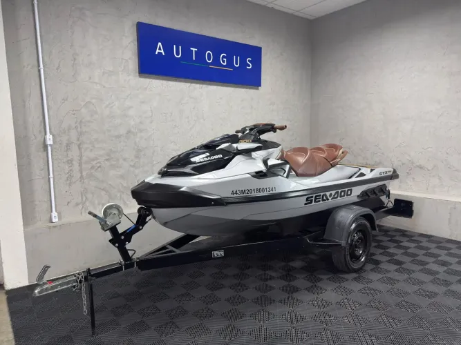 Jet Ski SEA DOO
