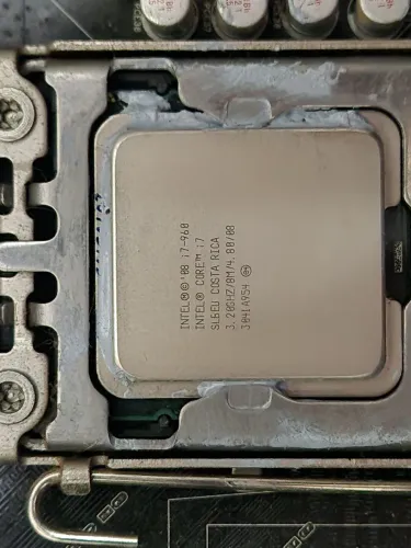 Gabinete +Placa Mãe +Processador + memória ram ddr3