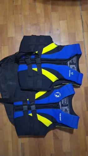 Colete Flutuador para Jet Ski e Esportes Aquáticos