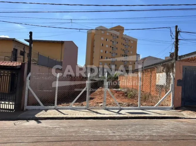 Terreno Padrão em São Carlos