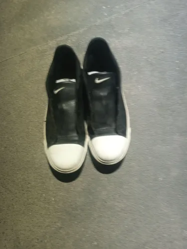Tênis Nike couro venda presencial 