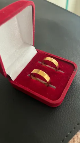 Par alianças ouro 18k/750 8 gramas