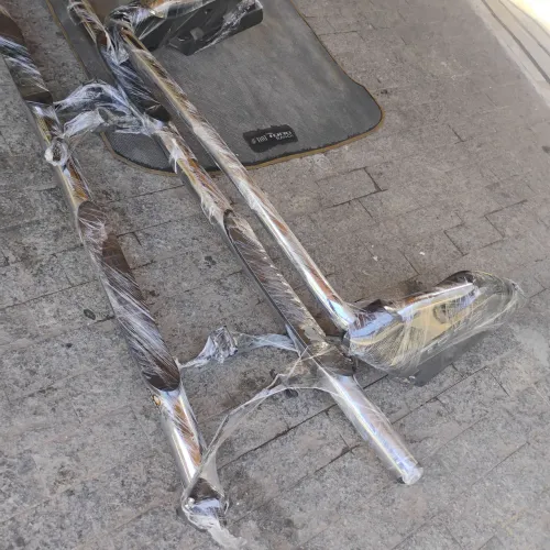 Santo Antônio e estribo cromado 