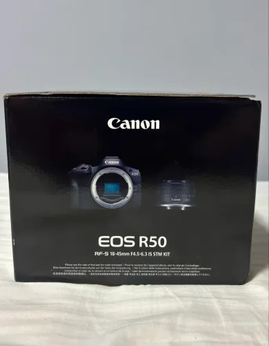 Canon R50 + Lente 18-45 - Lacrada