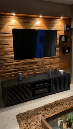 Painel Pra TV de Palet com Led 2,31m X 1,91m