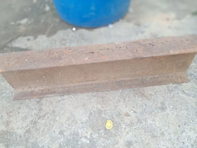 Trilho de ferro pode ser usado como bigorna