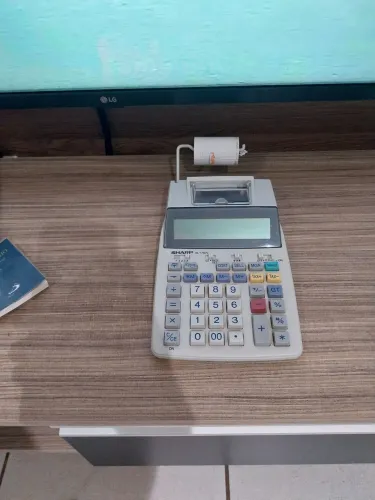 Calculadora Sharp de bobina