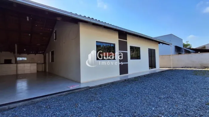 Casa em Guaramirim bairro Amizade