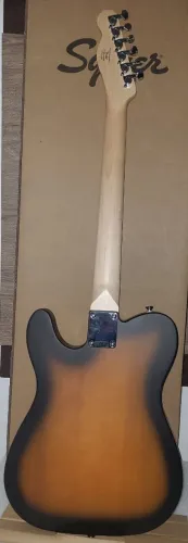 Guitarra Fender Squier