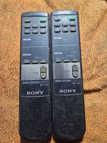 Kit com 2 controle remoto Sony audio sytem RM S 46