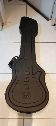 Contrabaixo Elétrico
