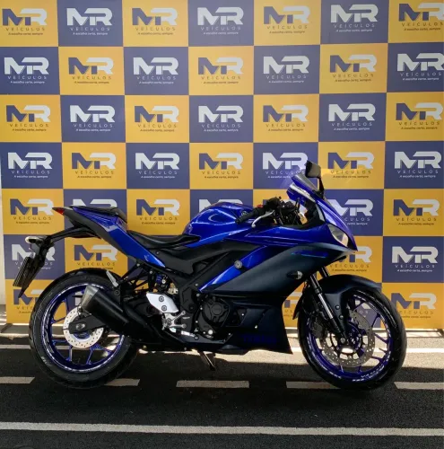 Yamaha R3 321 (MRveiculos)