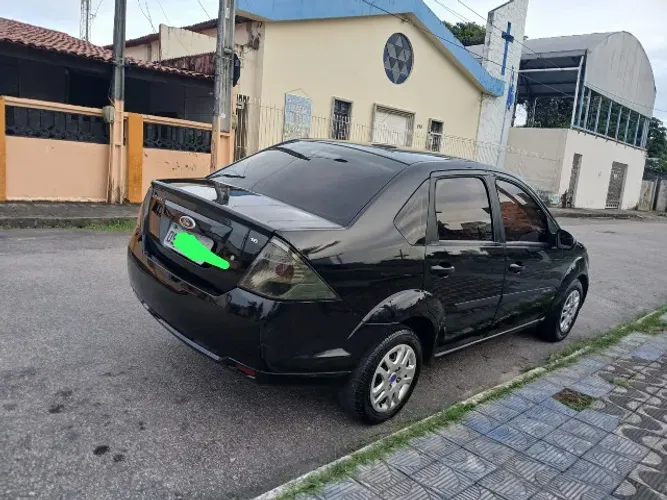Ford Fiesta Sed. 1.6 8V Flex 4P 2013