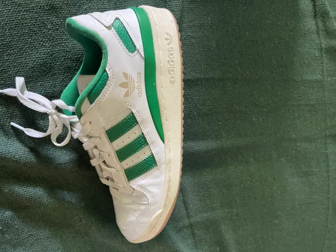 Tênis adidas Fórum Low branco e verde