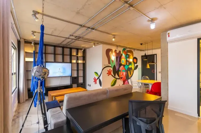 Apartamento mobiliado à venda no Condomínio Max Haus I no Cambuí em Campinas - SP.