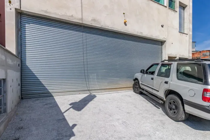 Loja na Rua Crispim do Amaral, 54 200 m²