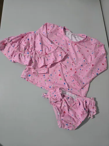 roupas de praia infantis