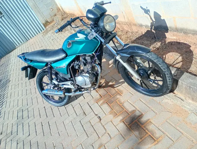 Vendo ou troco em moto Alta