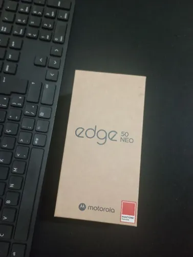 Motorola Edge 50 Neo 256GB + 8GB RAM