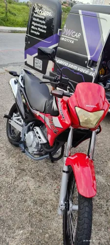 Vendo Falcon 2004 muito inteira