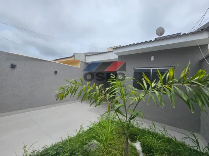 CASA 3 QUARTOS SENDO UMA SUITE NO RESIDENCIAL CANADÁ REGIÃO DO MOINHO DOS VENTOS