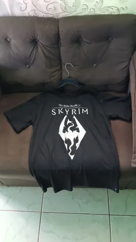 Camisa Skyrim