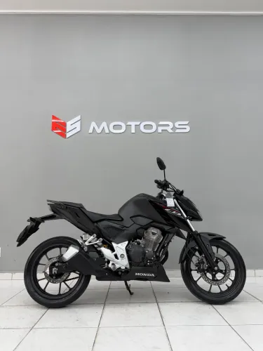 Oportunidade !!!  CG TWISTER 300 F ano 2025/25 com 5.909 KM por apenas 27.999 na ESMOTORS 