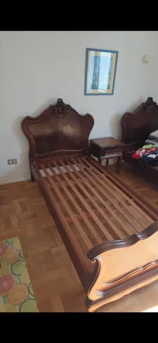 Cama de Solteiro Antiga de Época - Peça Clássica e Cheia de Charme- Tem 2 iguais.