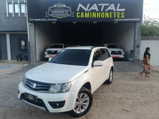 Suzuki Grand Vitara 2.0 16V 4x2/4x4 5P Mec. 2014