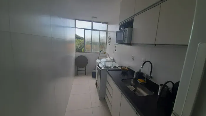Jacarepagua - apto reformado - salão 2 quartos cozinha planejada banh blindex- 1 vaga - Ac