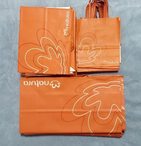 Lote de sacolas natura e avon 