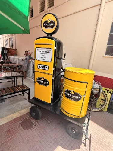 Carrinho de Chopp (bomba de combustível)