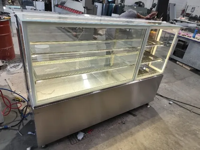 Vitrine Expositora Refrigerada Profissional Inox 1800x600x1250