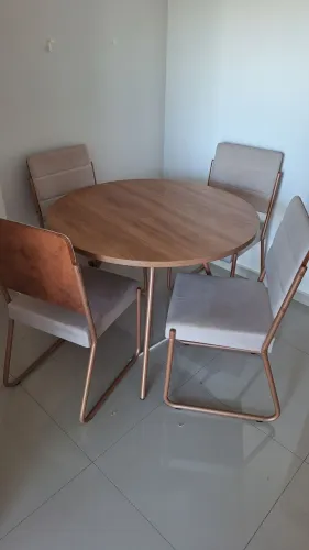 Conjunto mesa de jantar 4 cadeiras Carraro