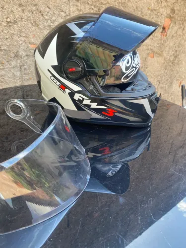 Vendo capacete fw3 star
